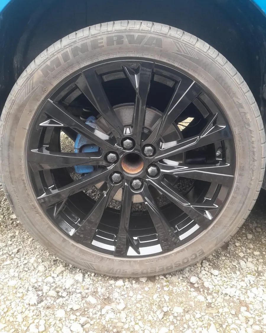 Ford Transit Custom, after: gloss black