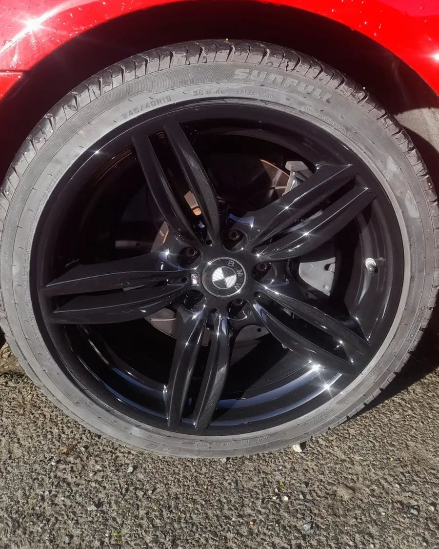 BMW 6 Series convertible, after: gloss black