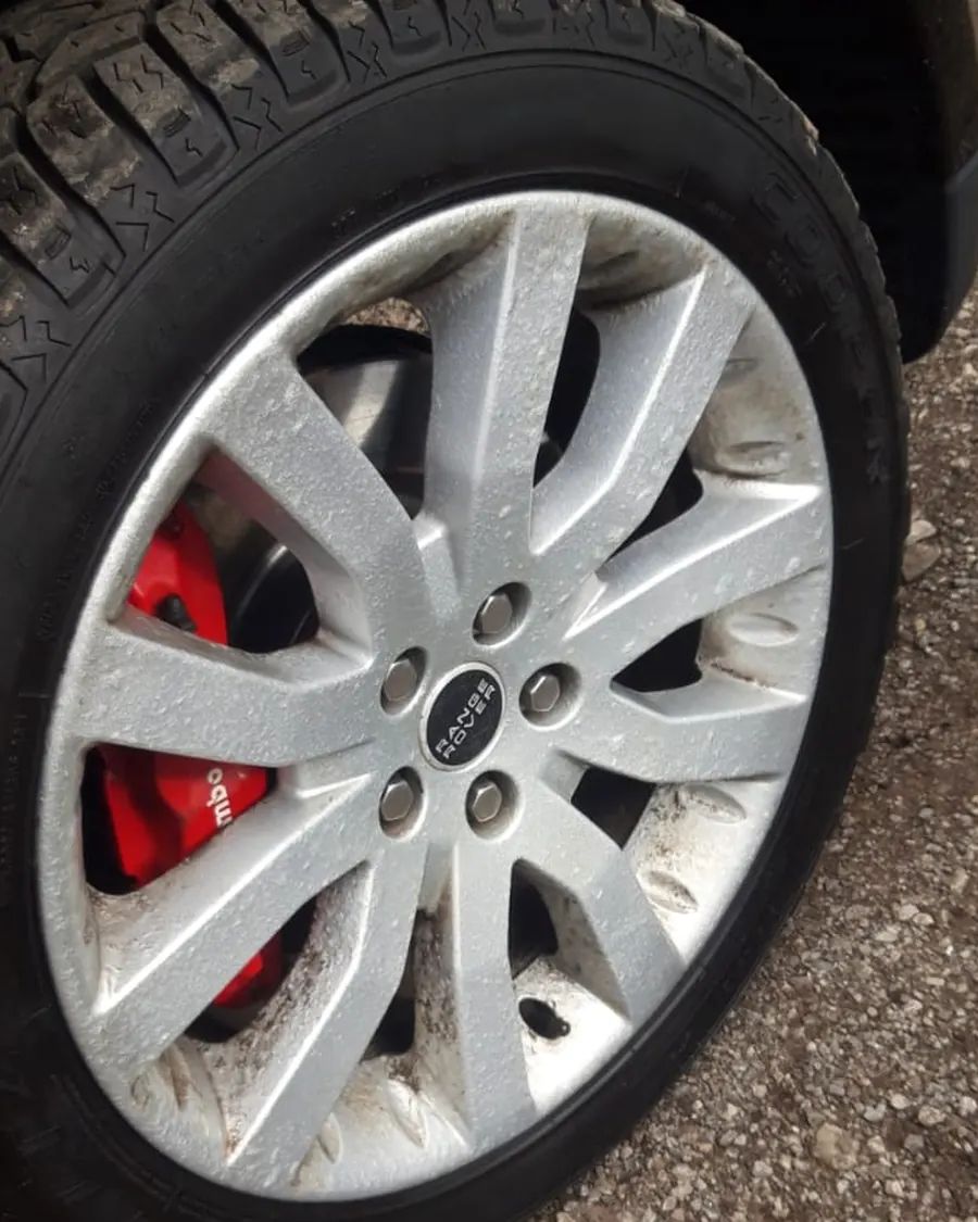 Range Rover, before: silver