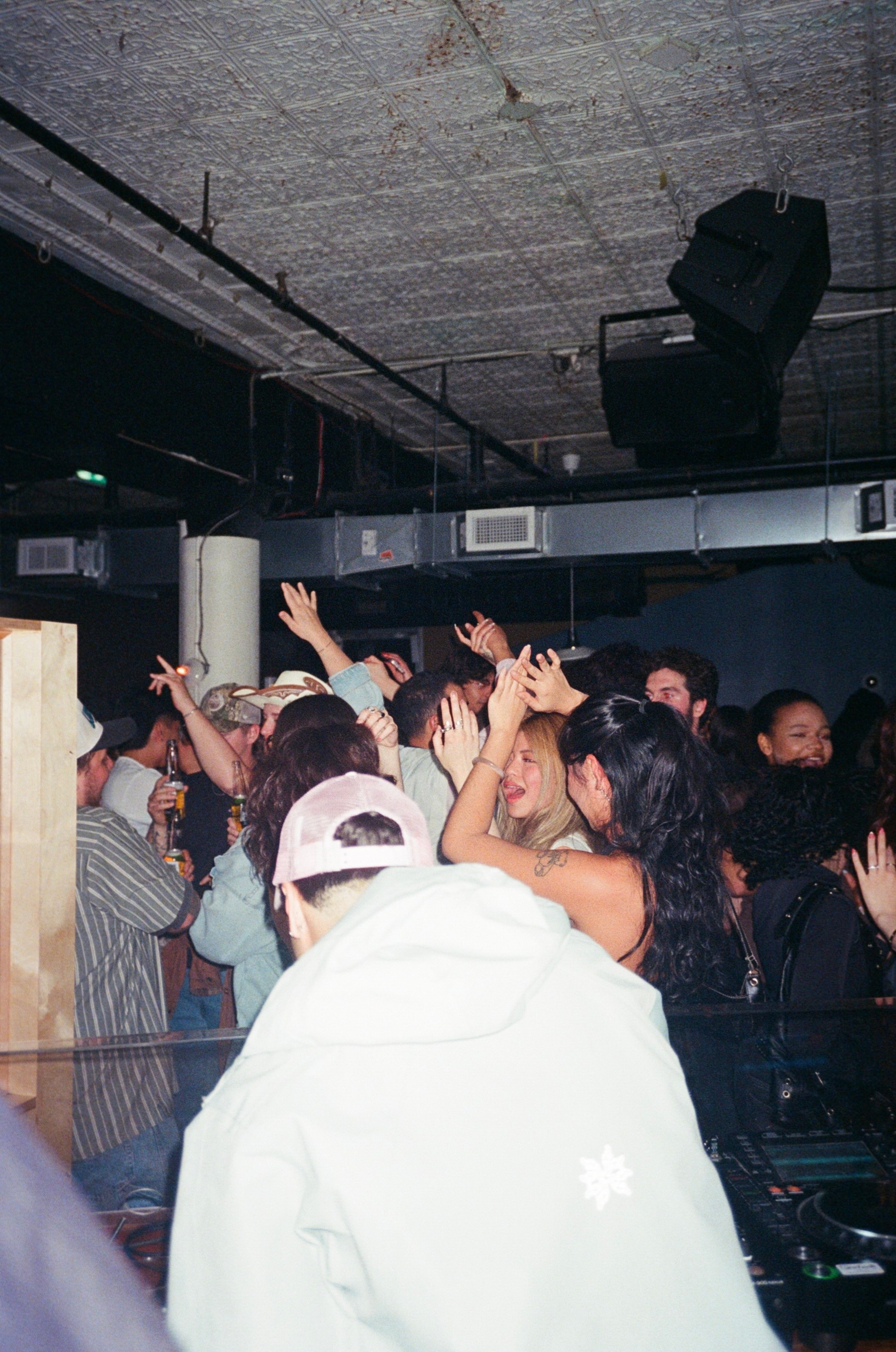 APT200 MTL 26'