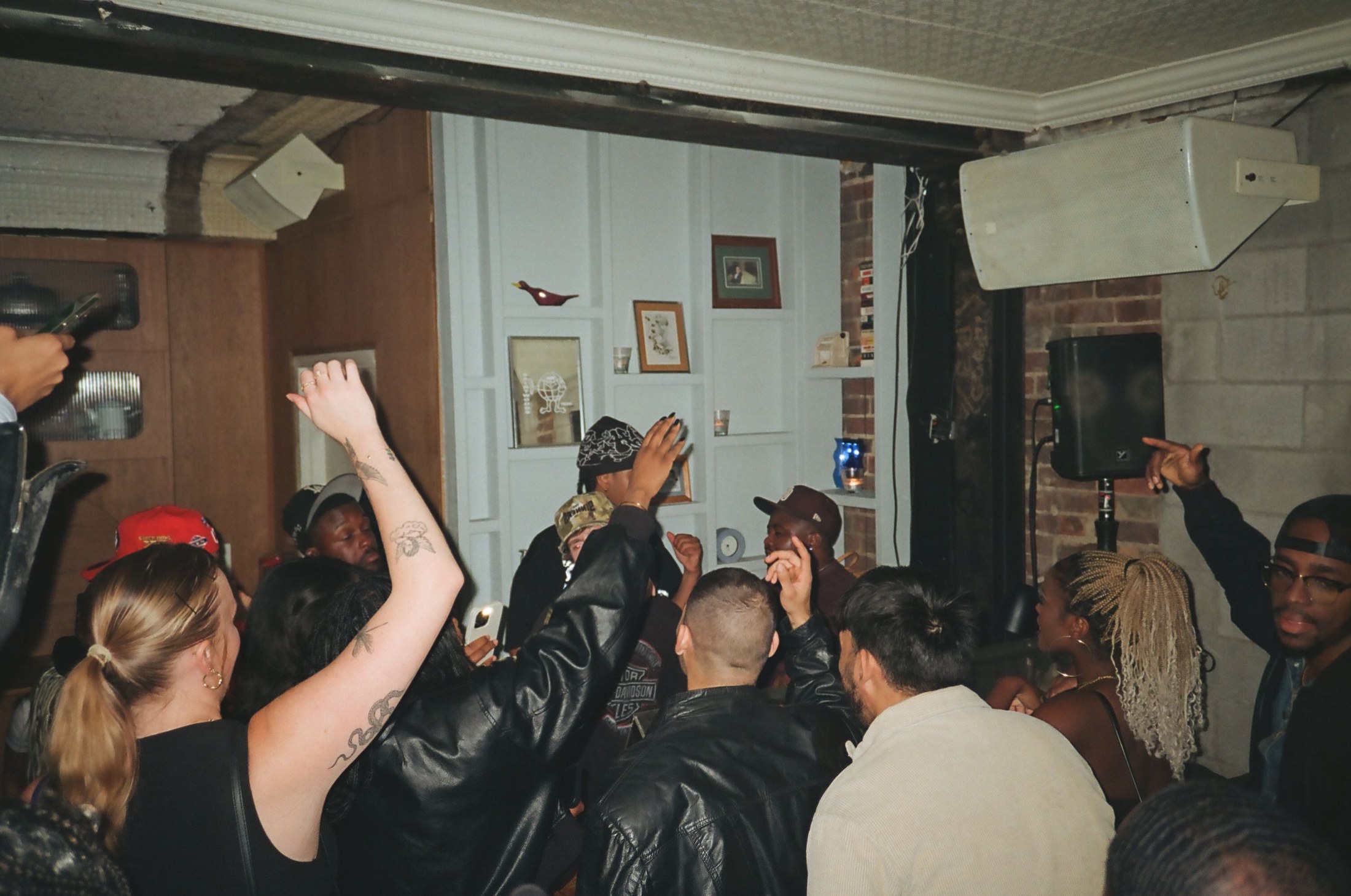 APT200 26'