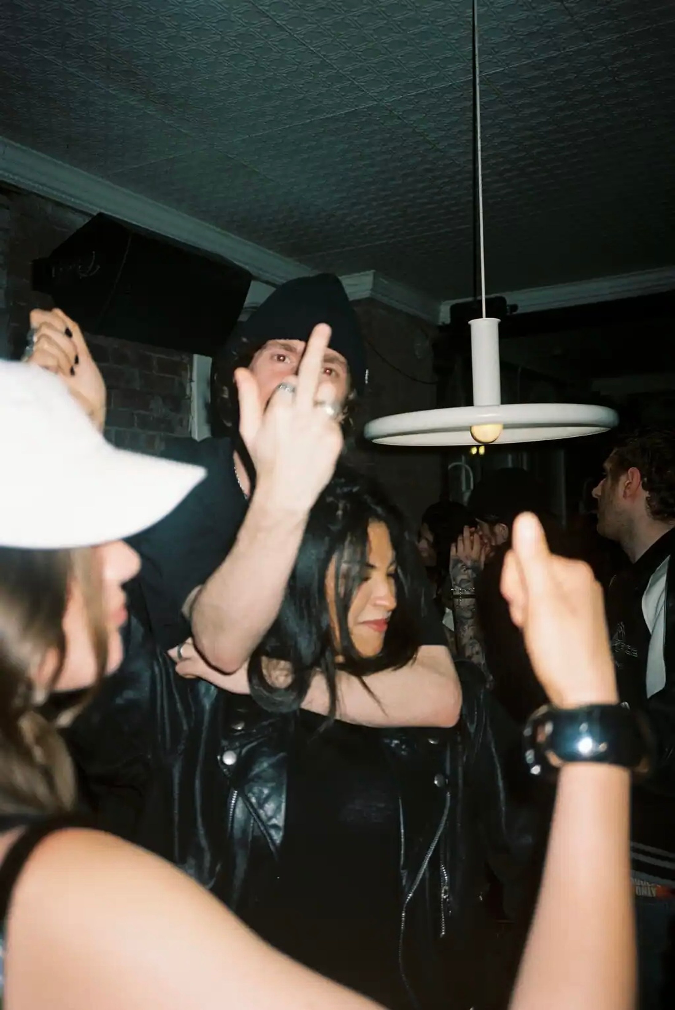 APT200 26'