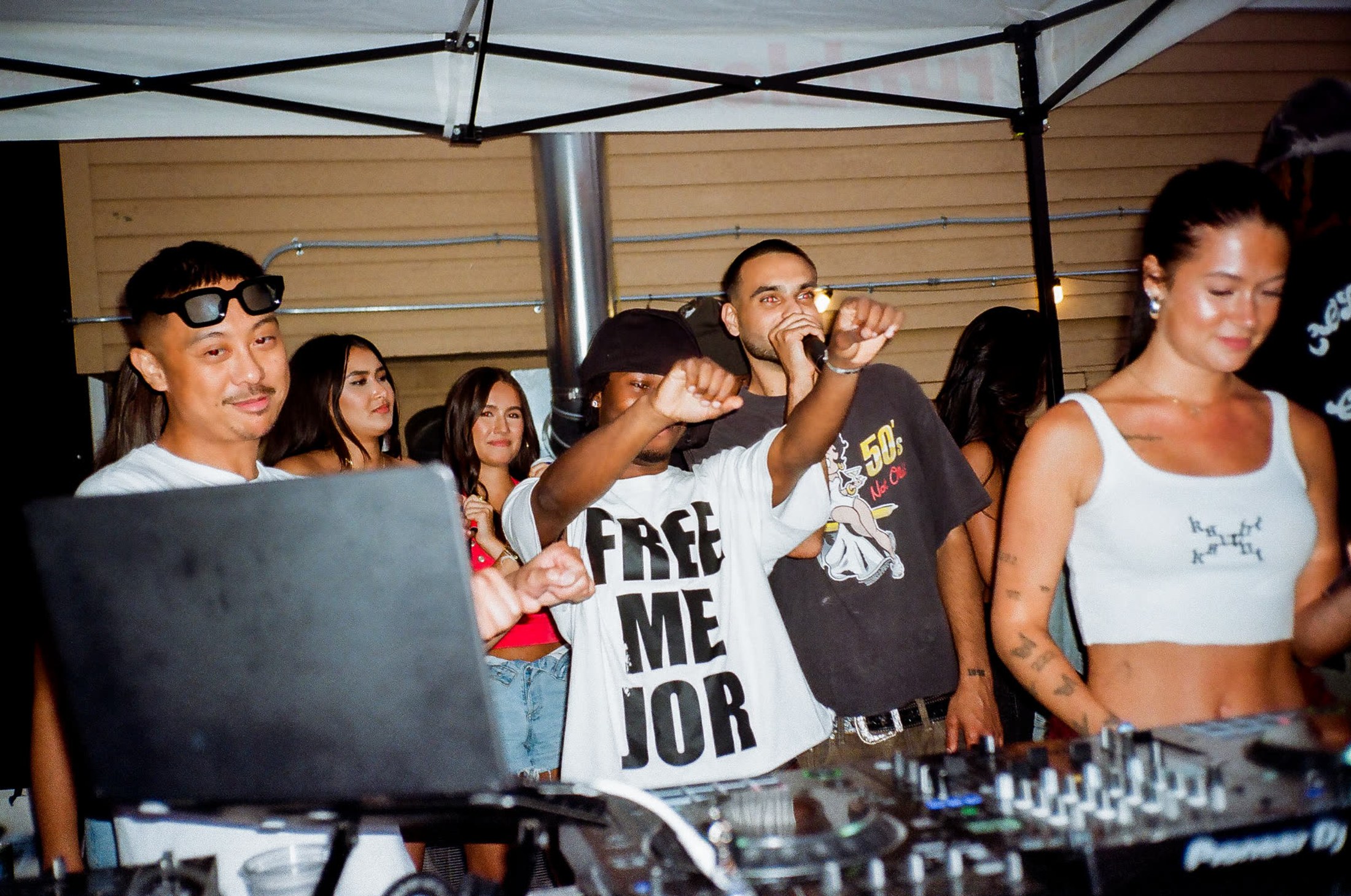 DAY PARTIES photo 1