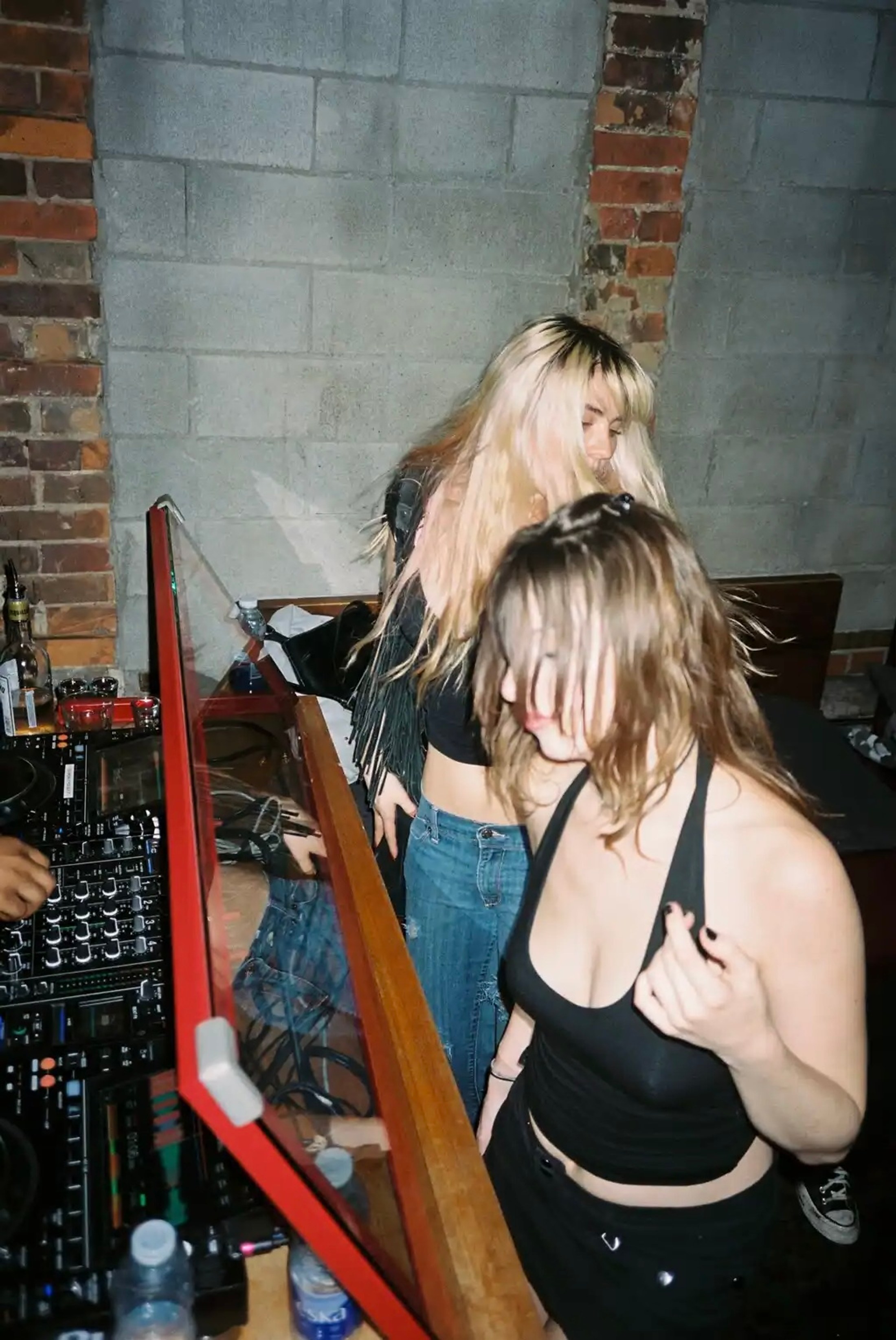 APT200 26'