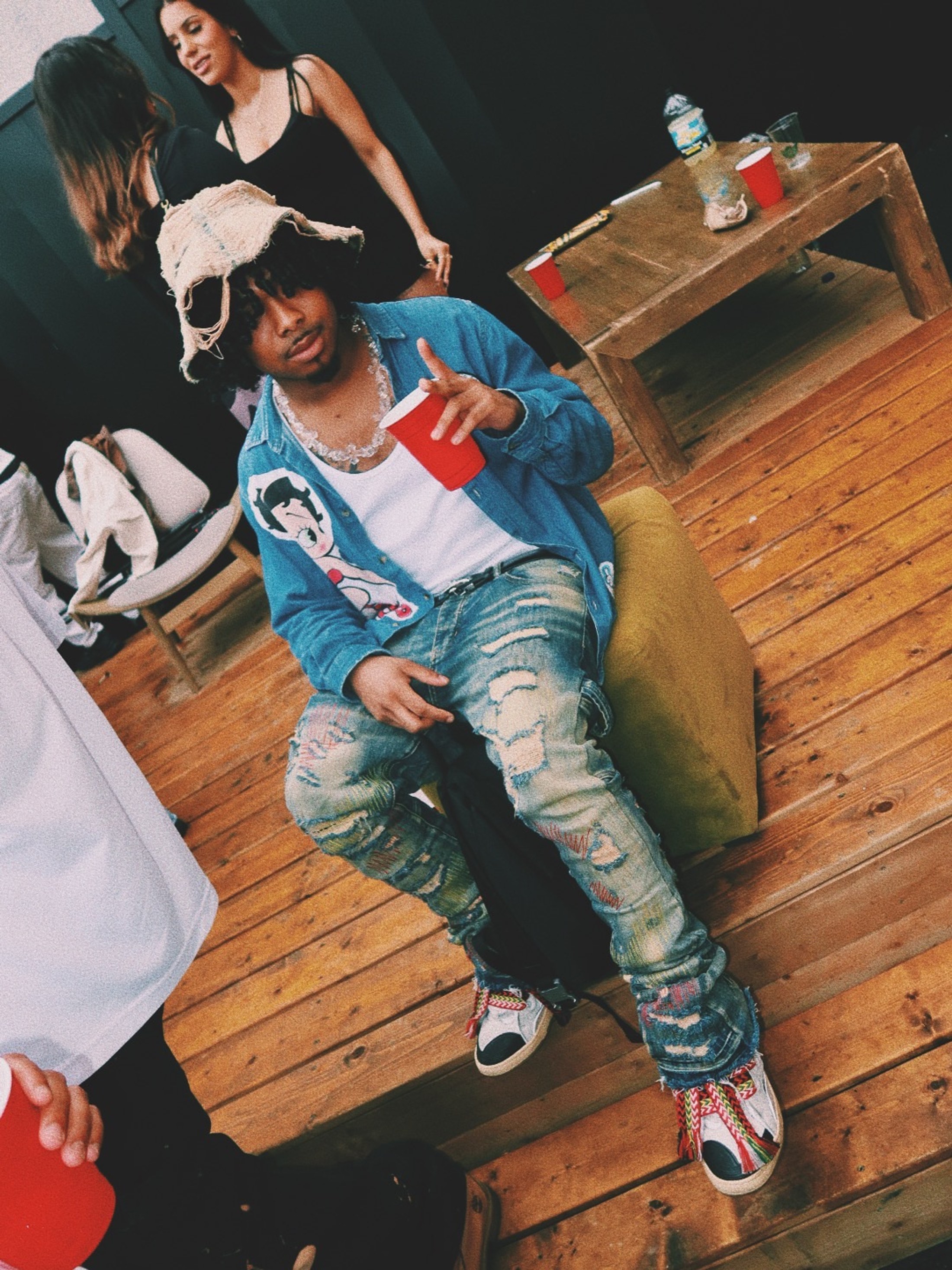 DAY DRINKS 25'