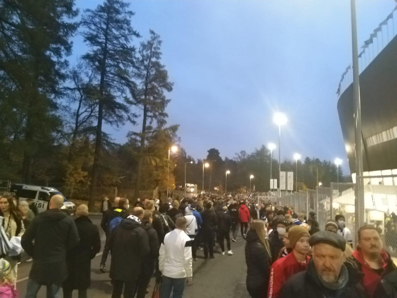 Olympiastadion ottelussa Suomi - Ukraina 09.10.2021