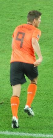 Huntelaar Hollannin oranssissa pelipaidassa numero 9 kentällä, 06.09.2011