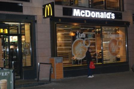 Ravintola McDonald's Kluuvi, Helsinki