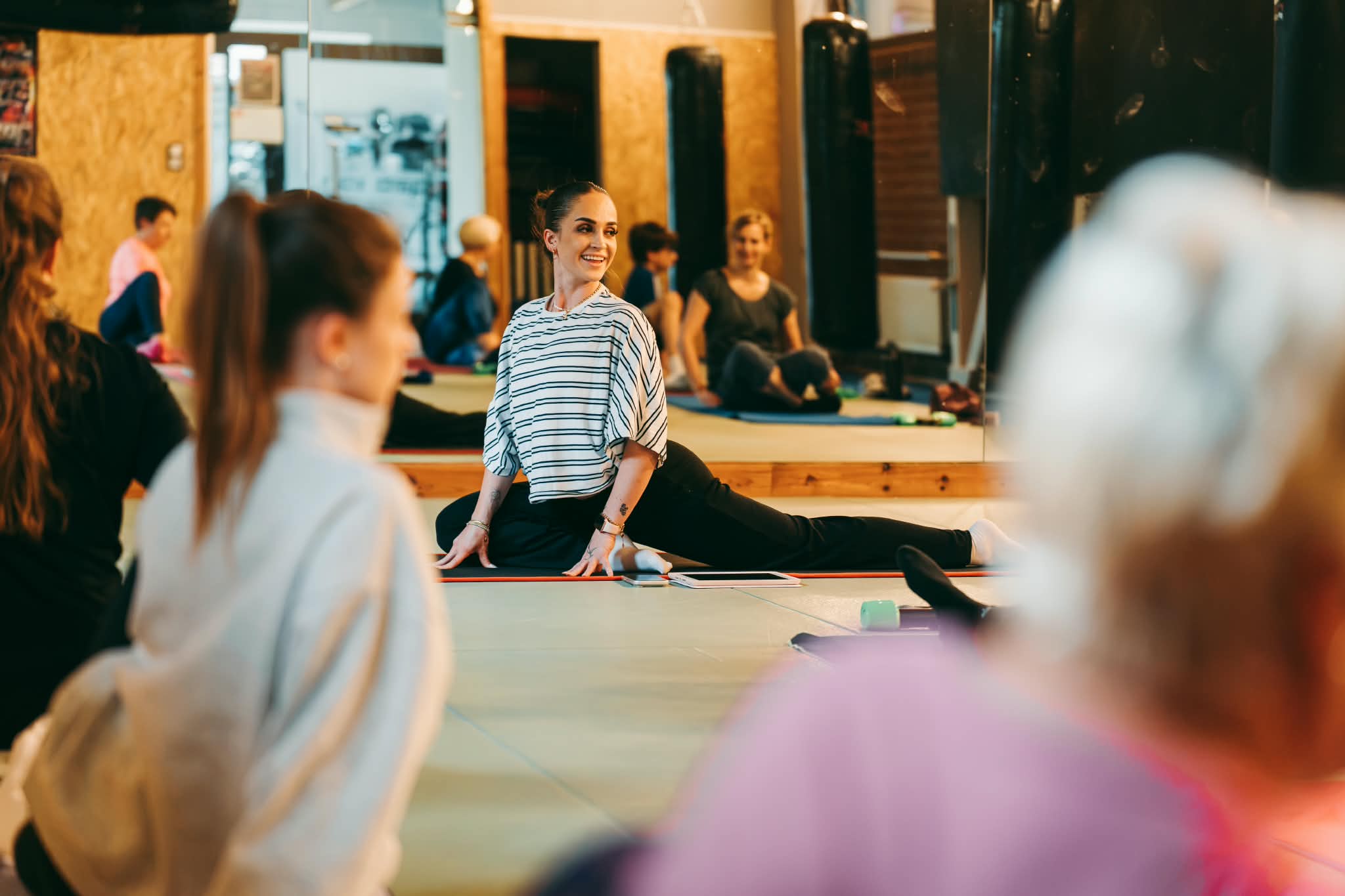 Maria beim Yoga