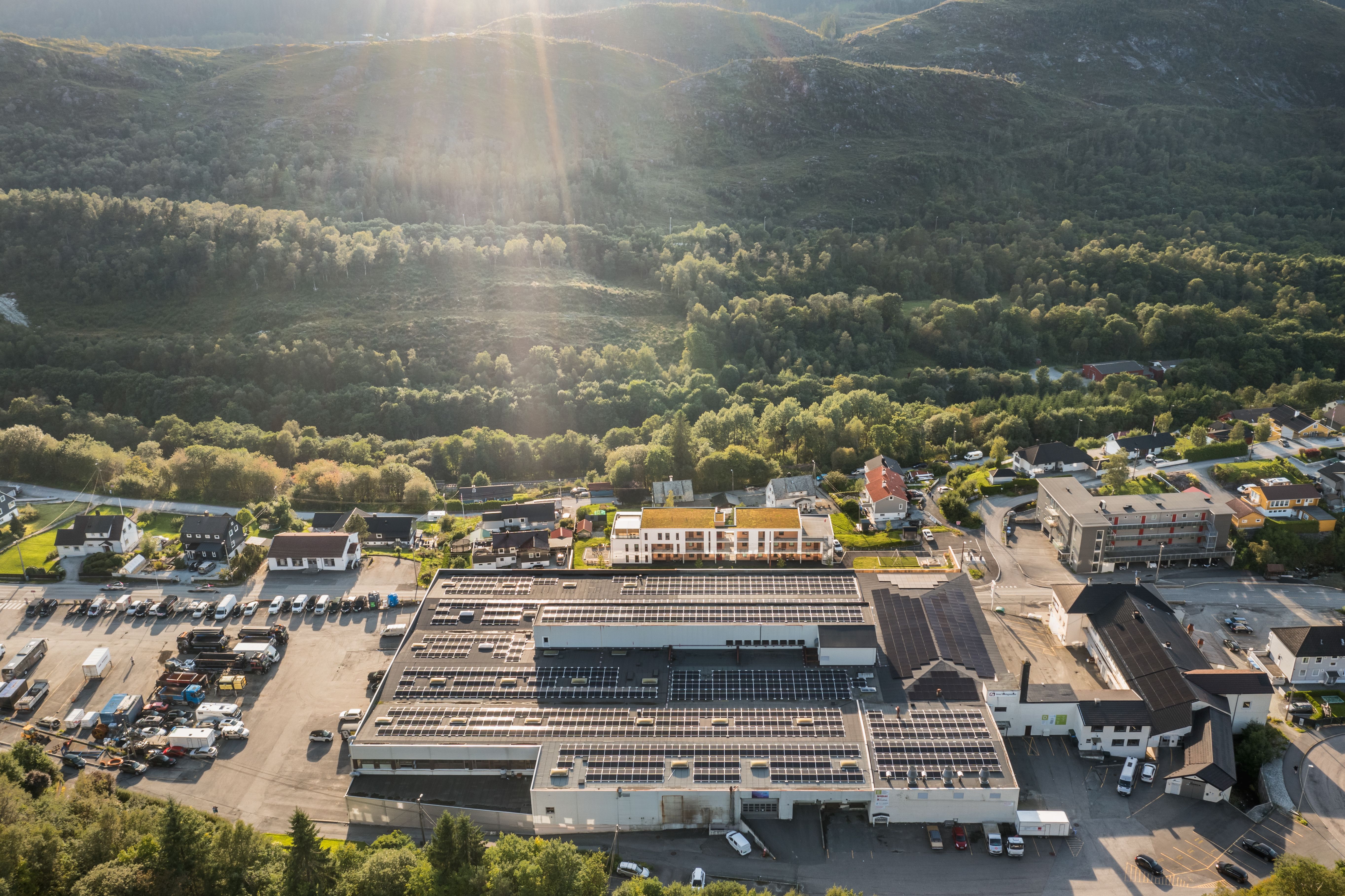 Solcelleanlegg på næringsbygg