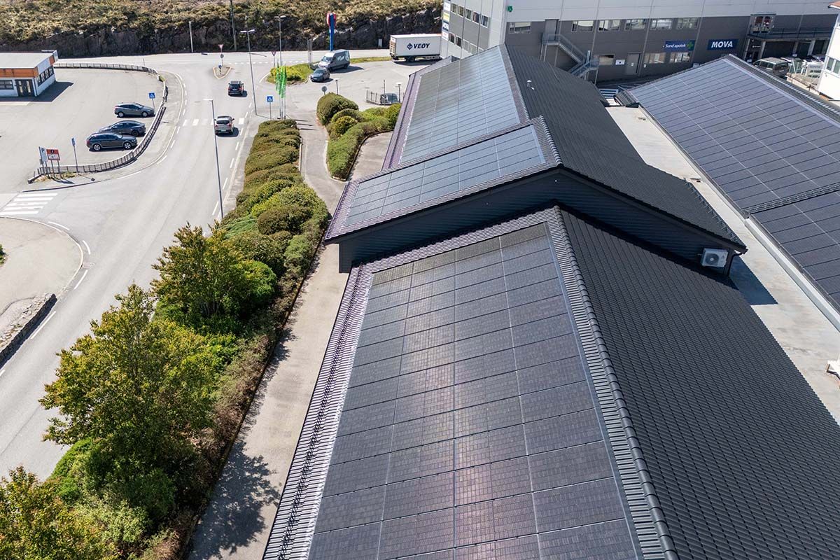 integrerte solceller på næringsbygg 