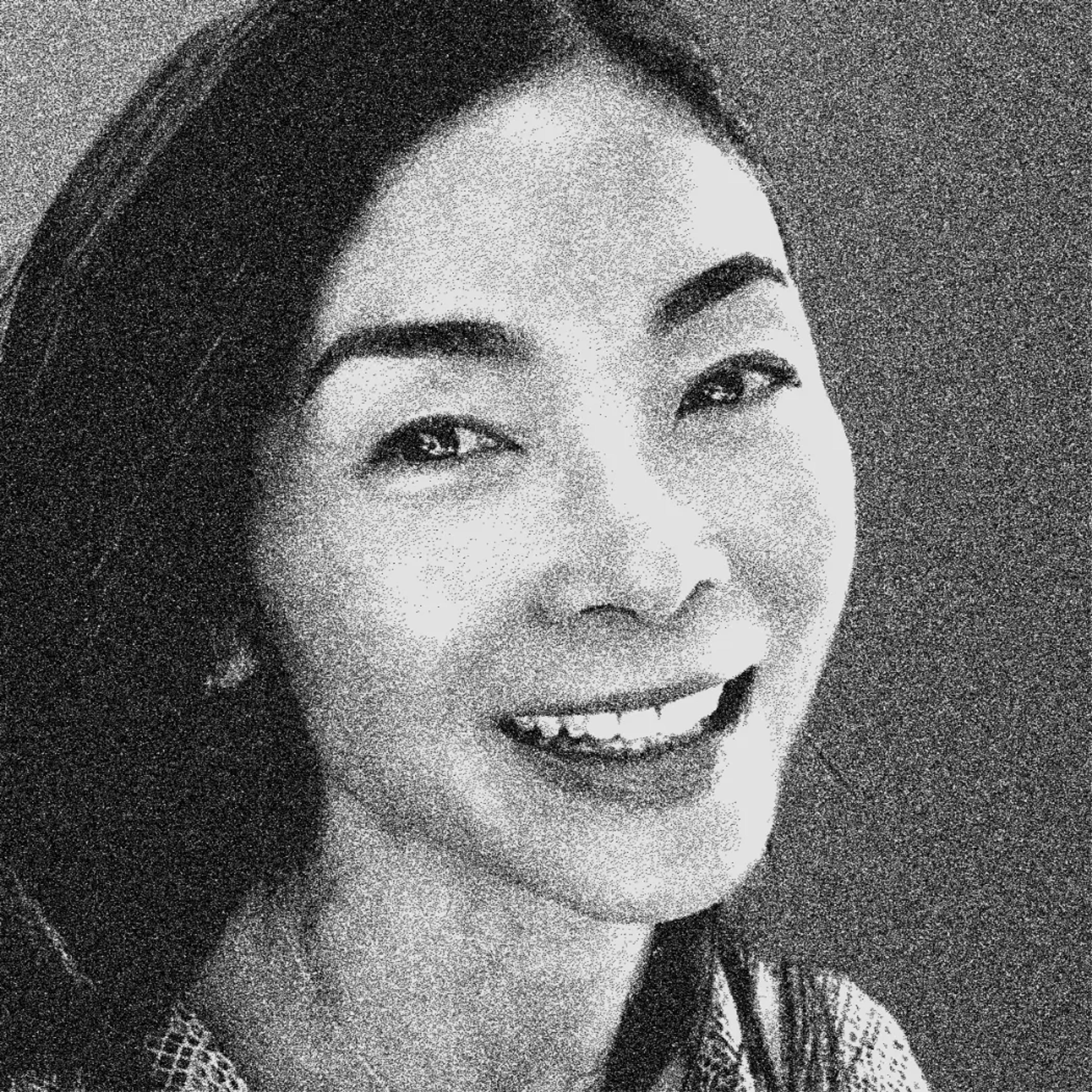 black and white headshot of Jenny Au