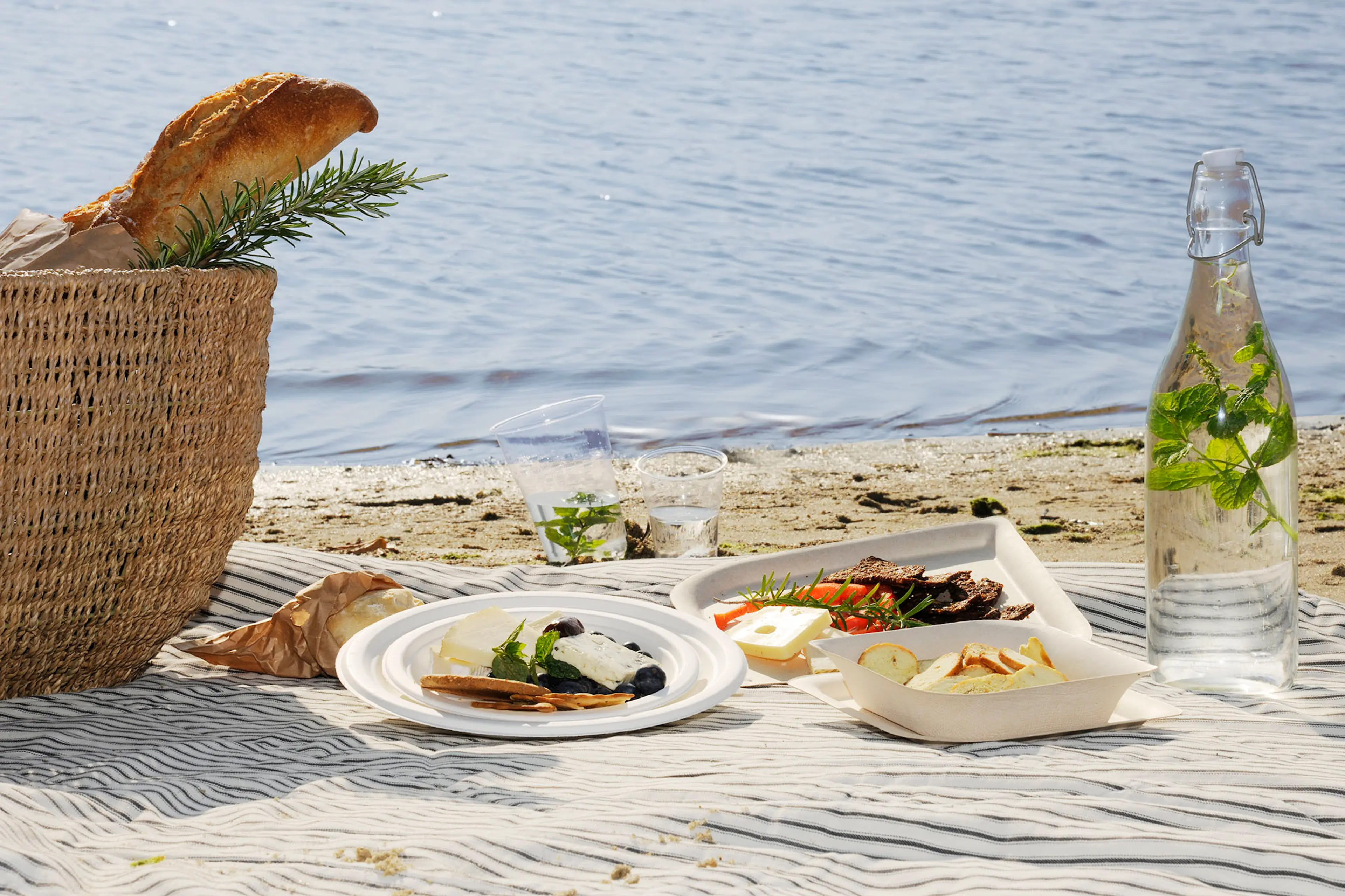 Bærekraftig engangs på stranda