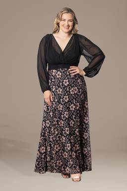 kiyonna women's mademoiselle lace elbow sleeve cocktail dress reviews Mademoiselle Lace Cocktail Dress The fabric is perfect for this dress- it has some structure but is stretchy and very forgiving. I usually would not wear something this fitted, but hey,
