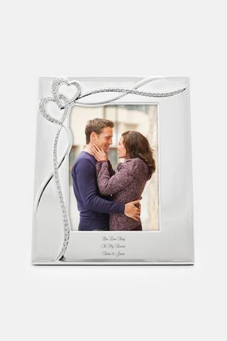 Picture of Engraved Intertwined Heart 5x7 Picture Frame