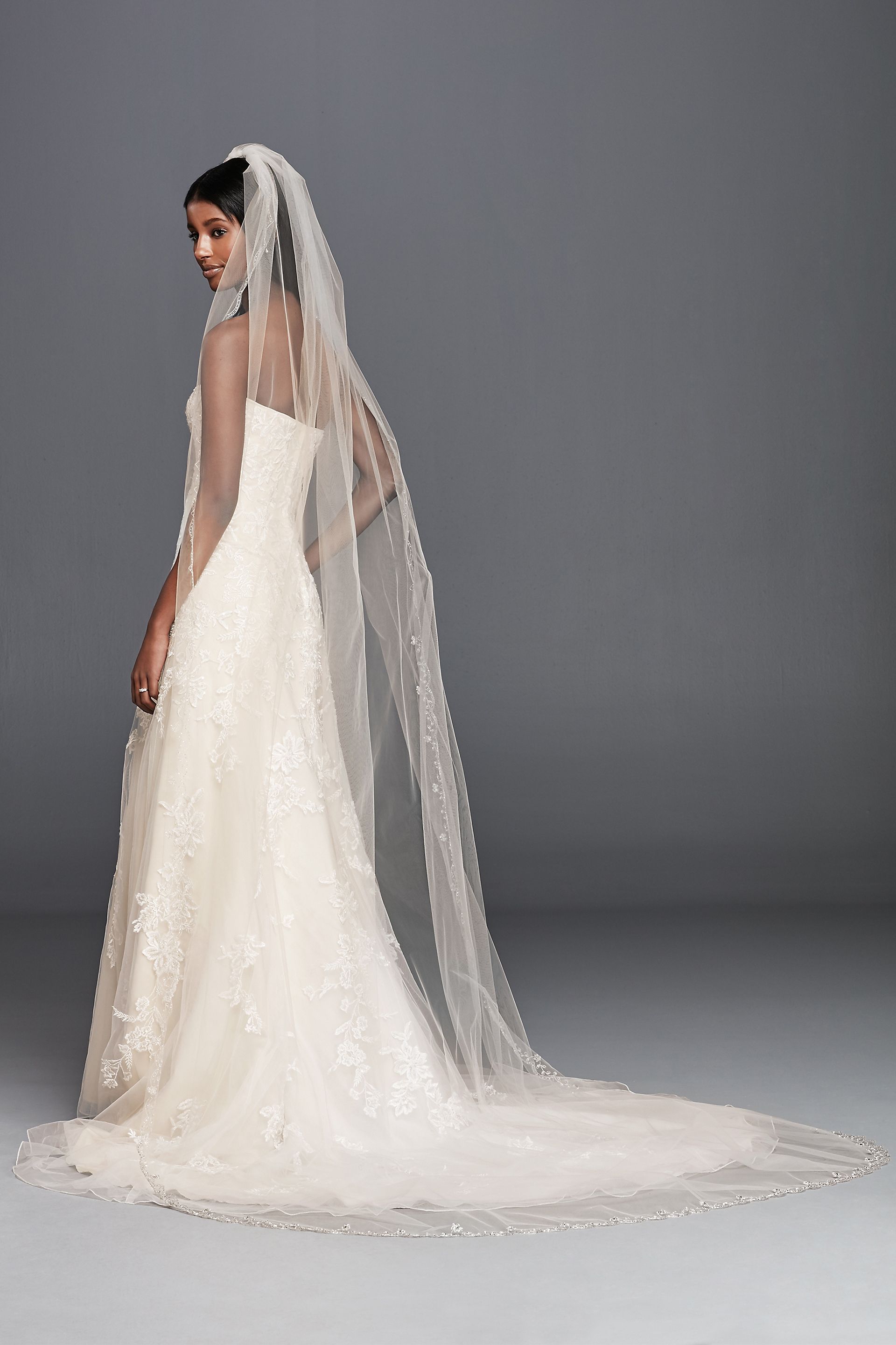 【新品】2way scallop cool veil cut and sew Beaded Floral Cathedral Veil wtih Scallop Edge | David's Bridal