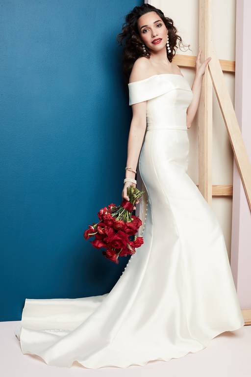off the shoulder wedding dress trumpet Ivory Lace Off-the-shoulder Trumpet Wedding Dress