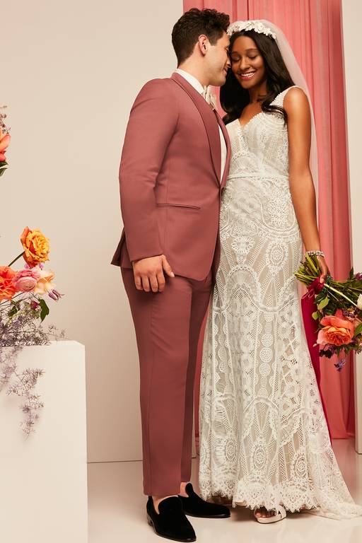 modern geometric wedding dress A Feathered Wedding Dress for a Scandinavian, Minimalist and Geometric Inspired Modern Wedding