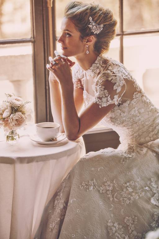 oleg cassini lace applique cap sleeve satin wedding dress Lace Applique Cap Sleeve Satin Wedding Dress