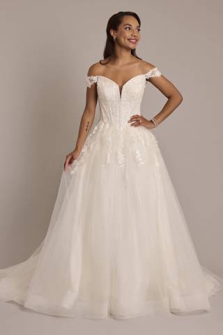 View Oleg Cassini Lace and Tulle Ball Gown Wedding Dress in all available color and sizes Picture of Lace and Tulle Ball Gown Wedding Dress