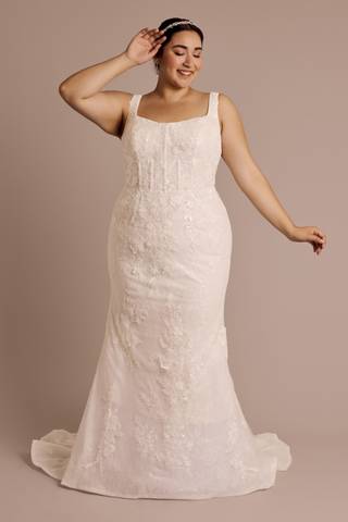 Picture of Tank Strap Lace Applique Mermaid Wedding Dress