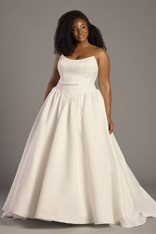 davids bridal wedding dress with red Davids Bridal Womens Size 4P White Wedding Dress Red Trim Lace Up  Strapless