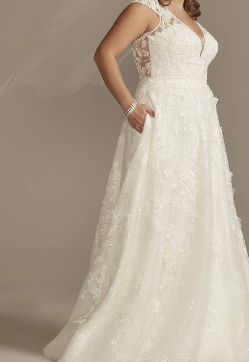 david's bridal lace cap sleeve dress David's Bridal, Cap Sleeve Lace Wedding Dress with Keyhole Back Used Wedding Dress Save 74%