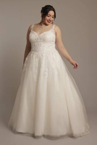 Picture of Lace Applique Tank Ball Gown Wedding Dress