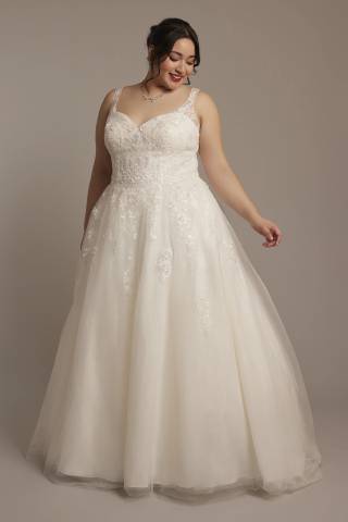 Picture of Lace Applique Tank Ball Gown Wedding Dress