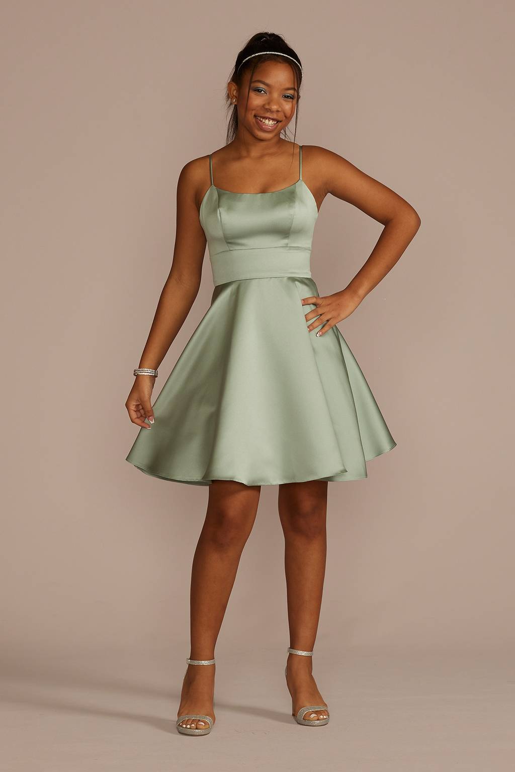scoop neck satin dress Alfred Sung Women's Gwyneth Satin Sheath Gown - Green