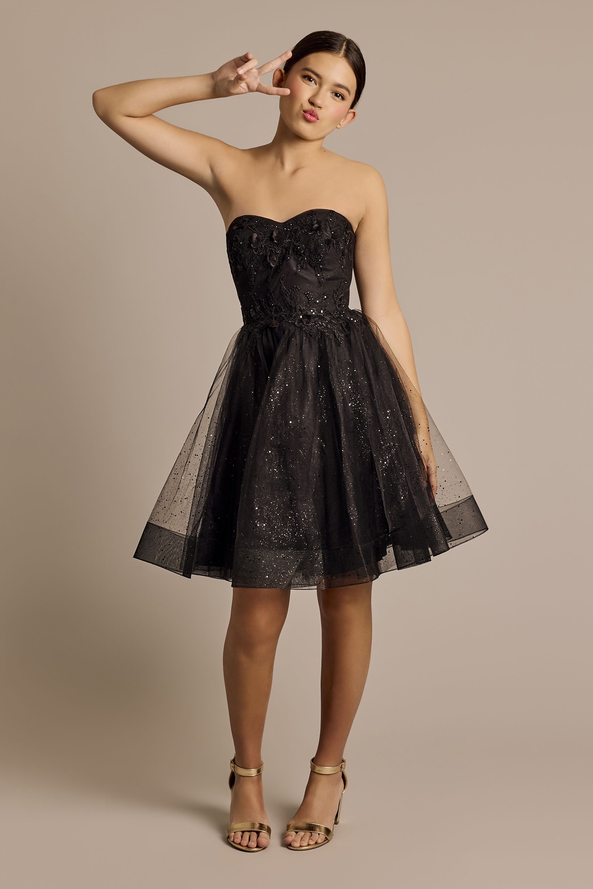 Picture of Strapless Tulle A-Line Dress with Floral Appliques