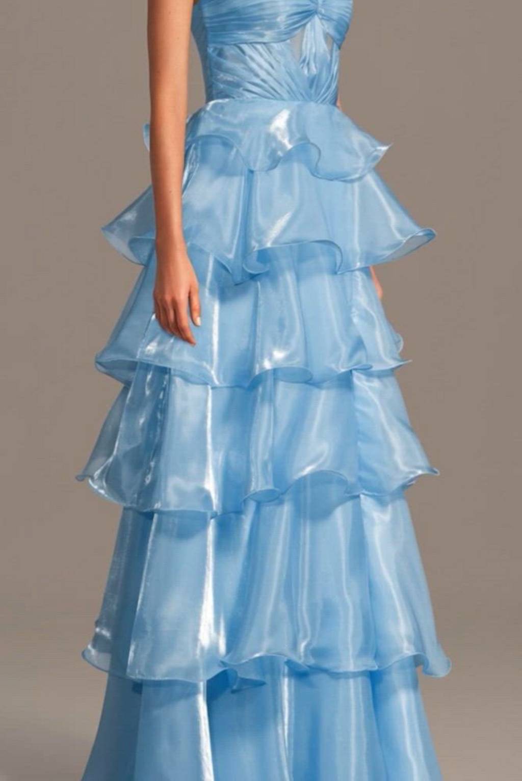hermione granger yule ball dress blue Turning Hermiones Yule Ball dress blue like in the books  #harrypotter  #hermionegranger #yuleball #ballgown #sewing