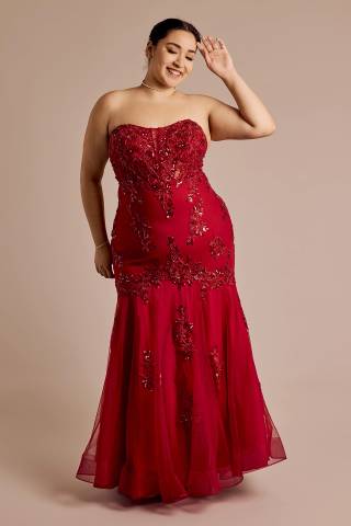 View Galina Signature Strapless Tulle Lace Applique Mermaid Dress in all available color and sizes Picture of Strapless Tulle Lace Applique Mermaid Dress