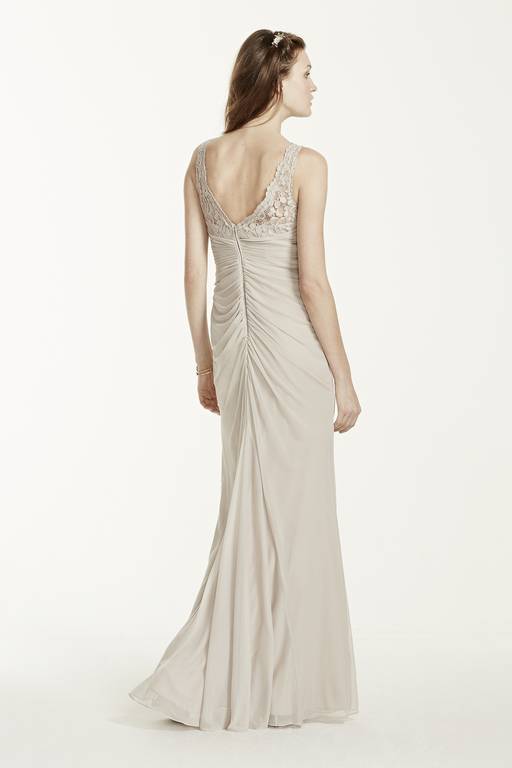 sleeveless long mesh dress with corded lace Sleeveless long mesh dress with lace