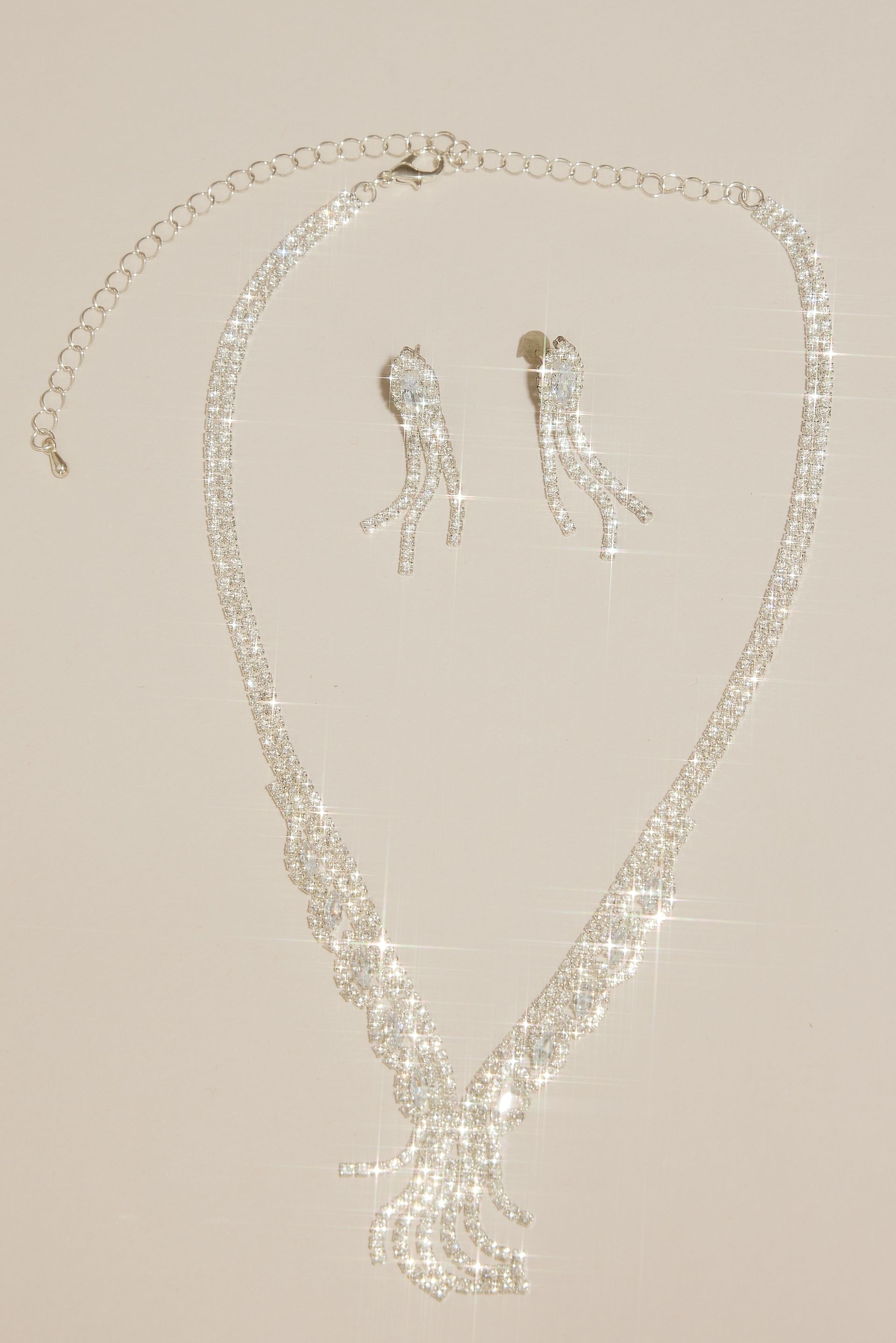 Picture of Fringe Y-Neck Rhinestone Necklace Set