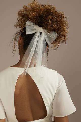 Picture of Scattered Pearl Hair Bow