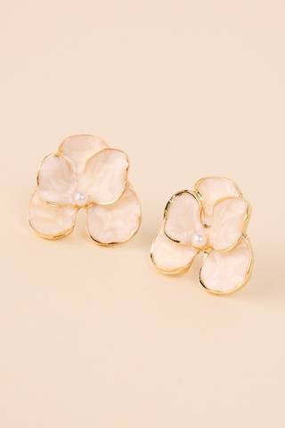 Picture of Orchid Flower Earrings