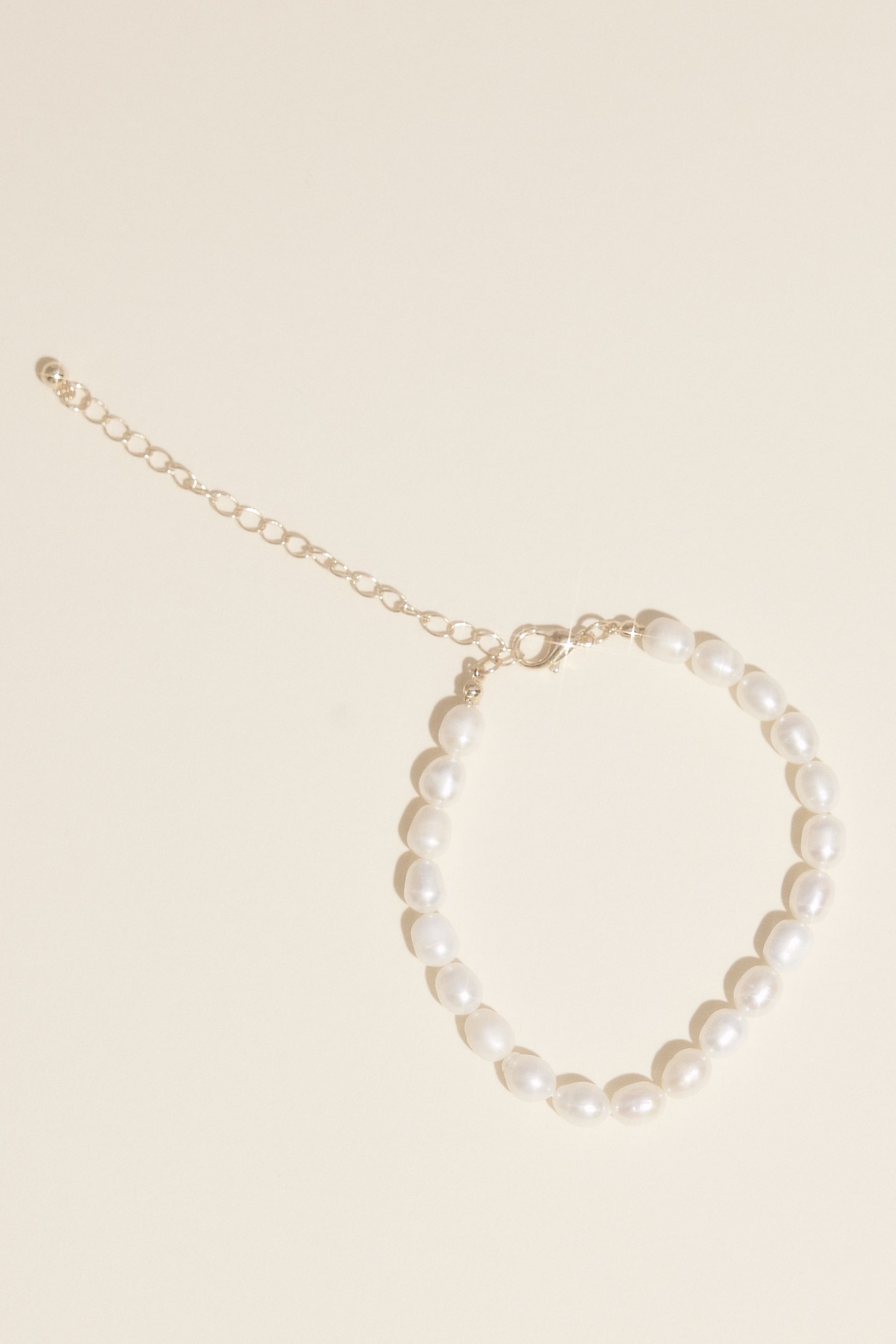 Picture of Freshwater Pearl Strand Bracelet