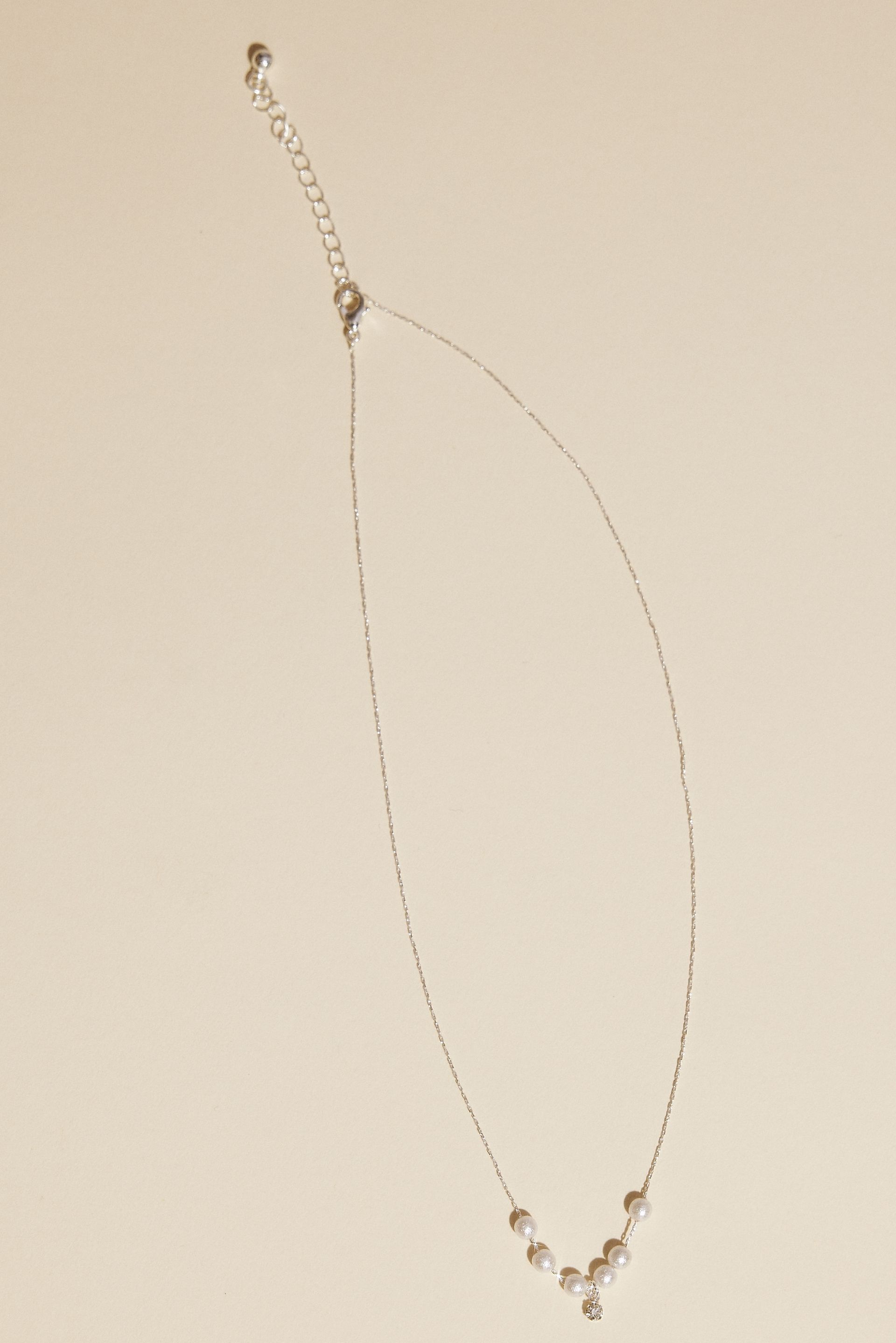 Picture of Pearl and Crystal Necklace