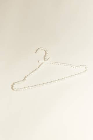 View DB Studio Pearl Bridal Hanger with Velvet Bow in all available color and sizes Picture of Pearl Bridal Hanger with Velvet Bow