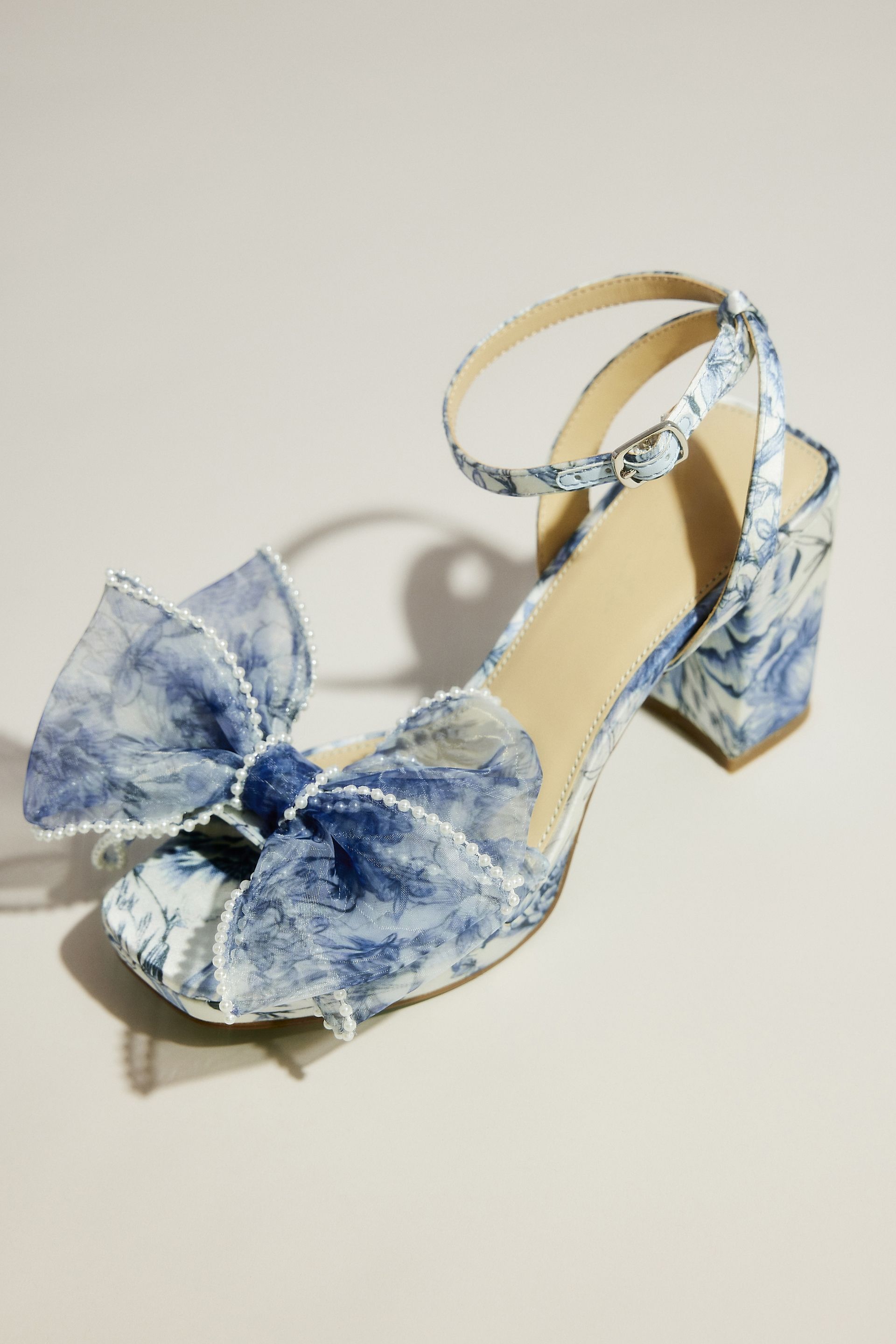 Picture of Toile Floral Print Platform Block Heels with Bow