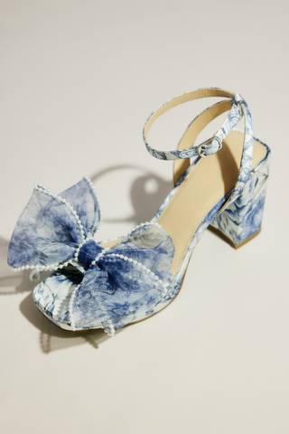 Picture of Toile Floral Print Platform Block Heels with Bow
