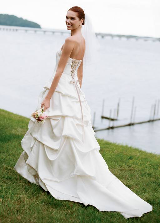 white dress pick up today Ivory Taffeta Pick-up Skirt Ball Gown Wedding The gorgeous satin dress features a lovely pick up skirt Women's Plus Size Textured A