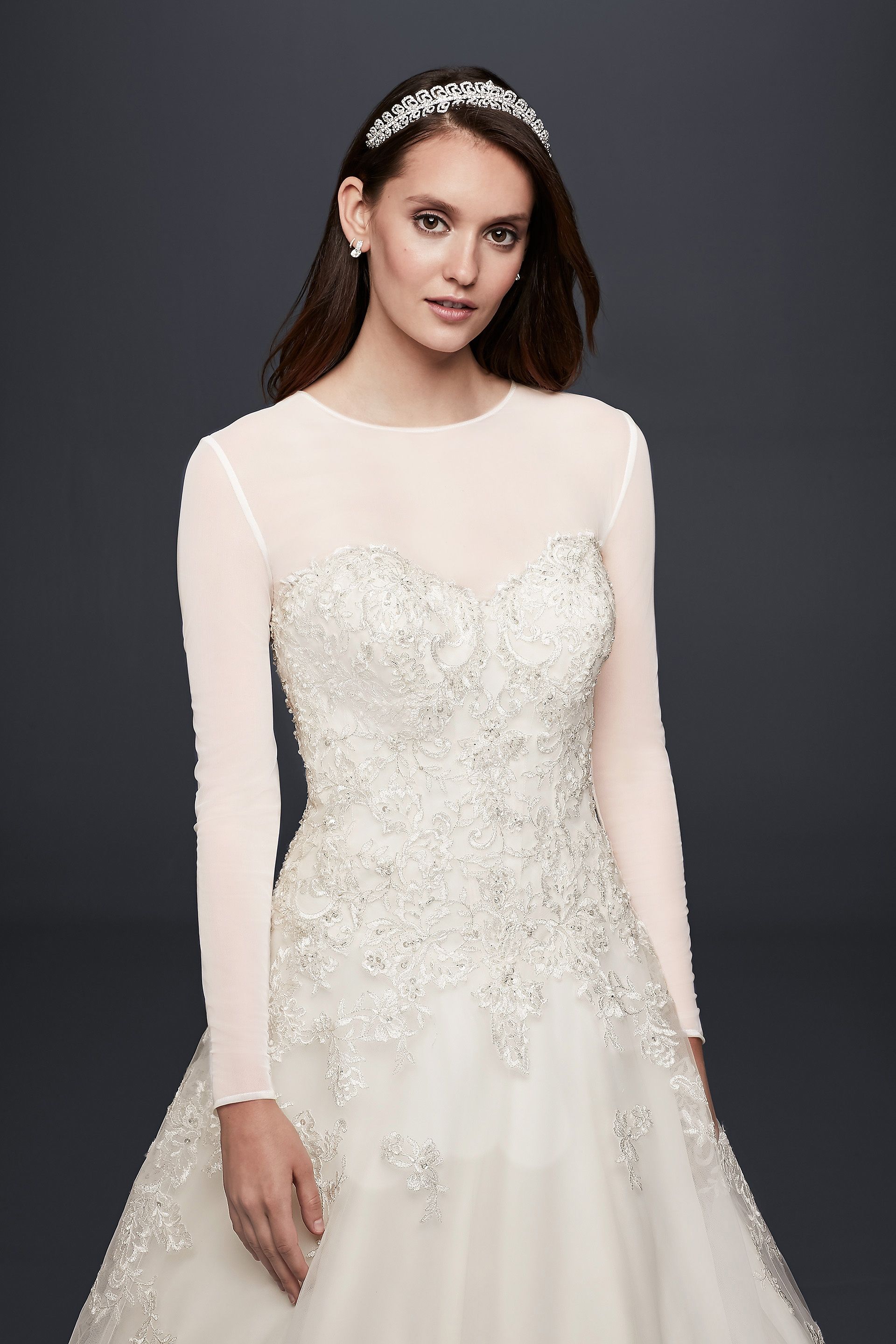 Picture of Long-Sleeve Tulle Wedding Dress Topper