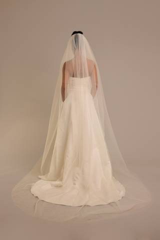 Picture of Raw Edge Tulle Chapel Veil