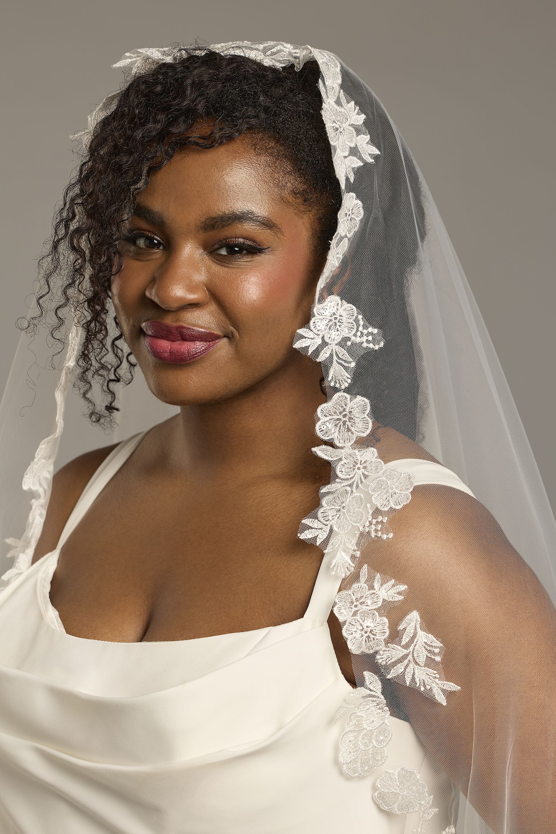 Scalloped Edge Mantilla Cathedral Veil | David's Bridal