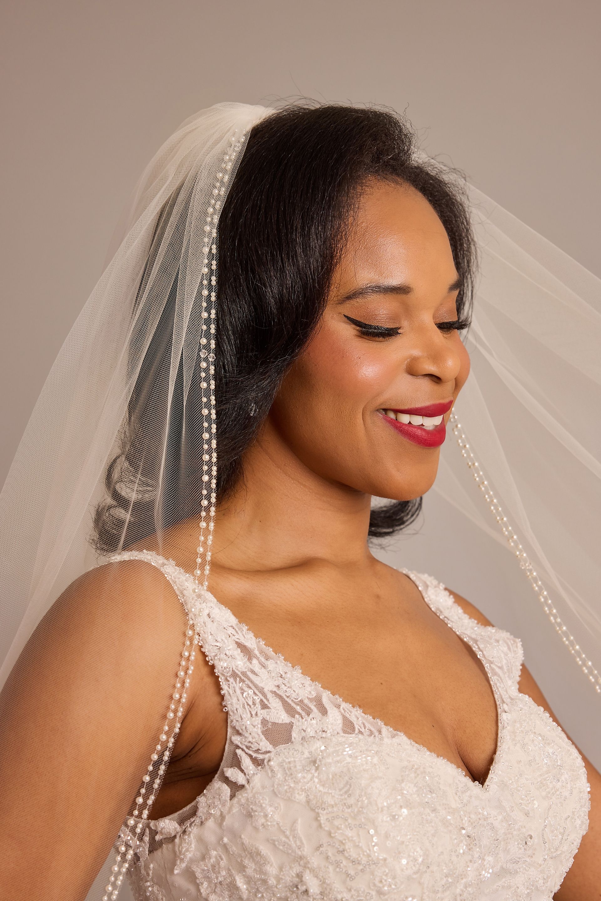 Picture of Pearl Trim Walking Length Veil