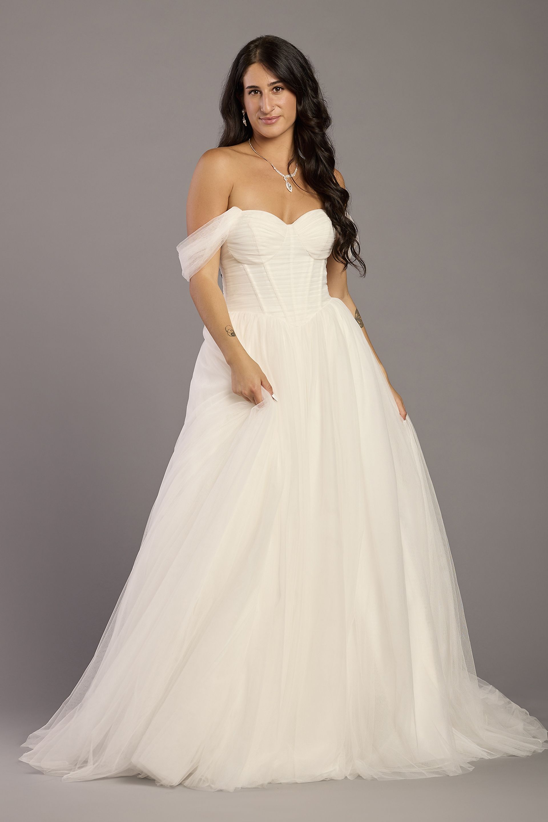 DB Studio Pleated Tulle Basque Waist Sweetheart Ball Gown in Soft White Size: 8 David's Bridal