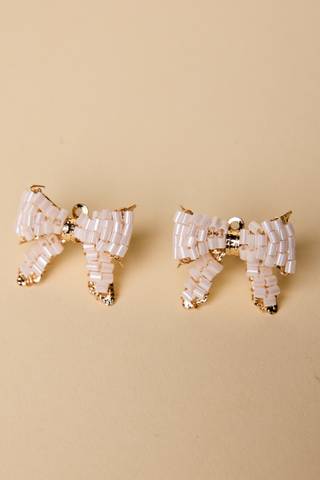 Picture of Playful Pearl Bow Earrings