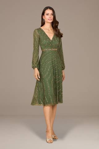 olive green mother of the bride dresses A-Line/Princess Scoop Applique Wedding Guest Dress for Women (US, Numeric, 2, Regular, Regular, Dark Green) : Clothing, Shoes & Jewelry Available in various sizes and colors to cater to your individual style Green Mother Of The Bride